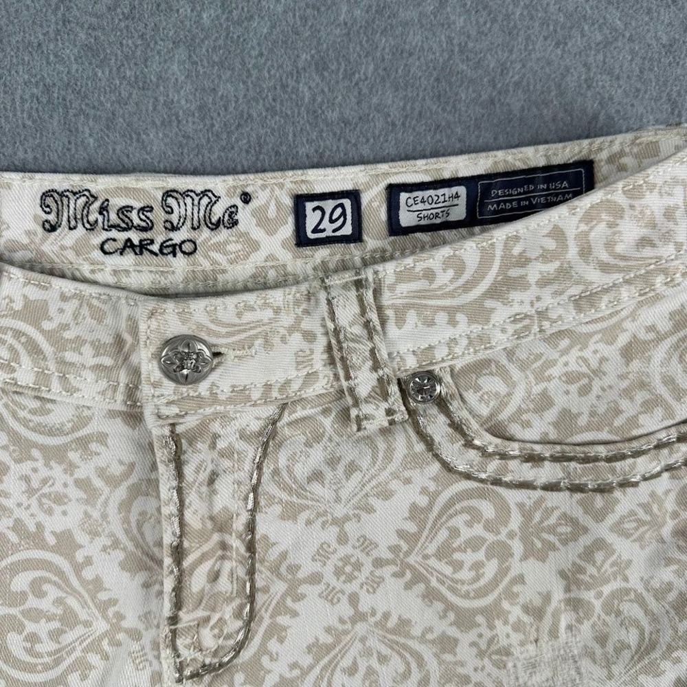 Miss Me Shorts 29 White Damask Paisley Cut Off Thick Stitch Flap Pocket CE4021H4 - Picture 3 of 8